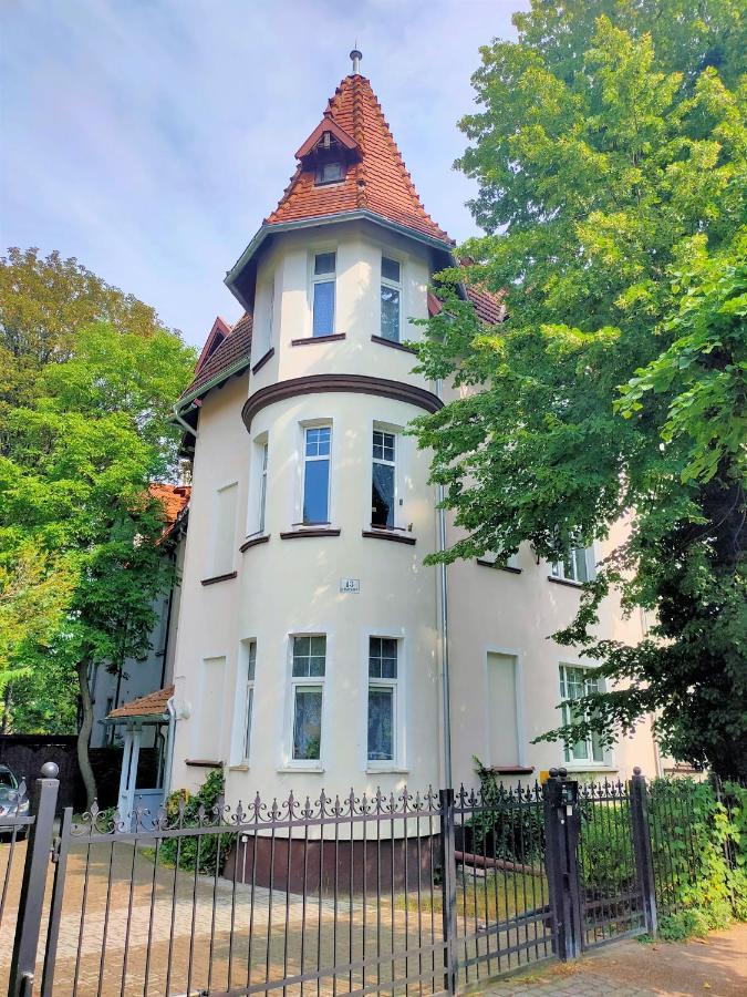 Apartament Kapitanski ソポト エクステリア 写真